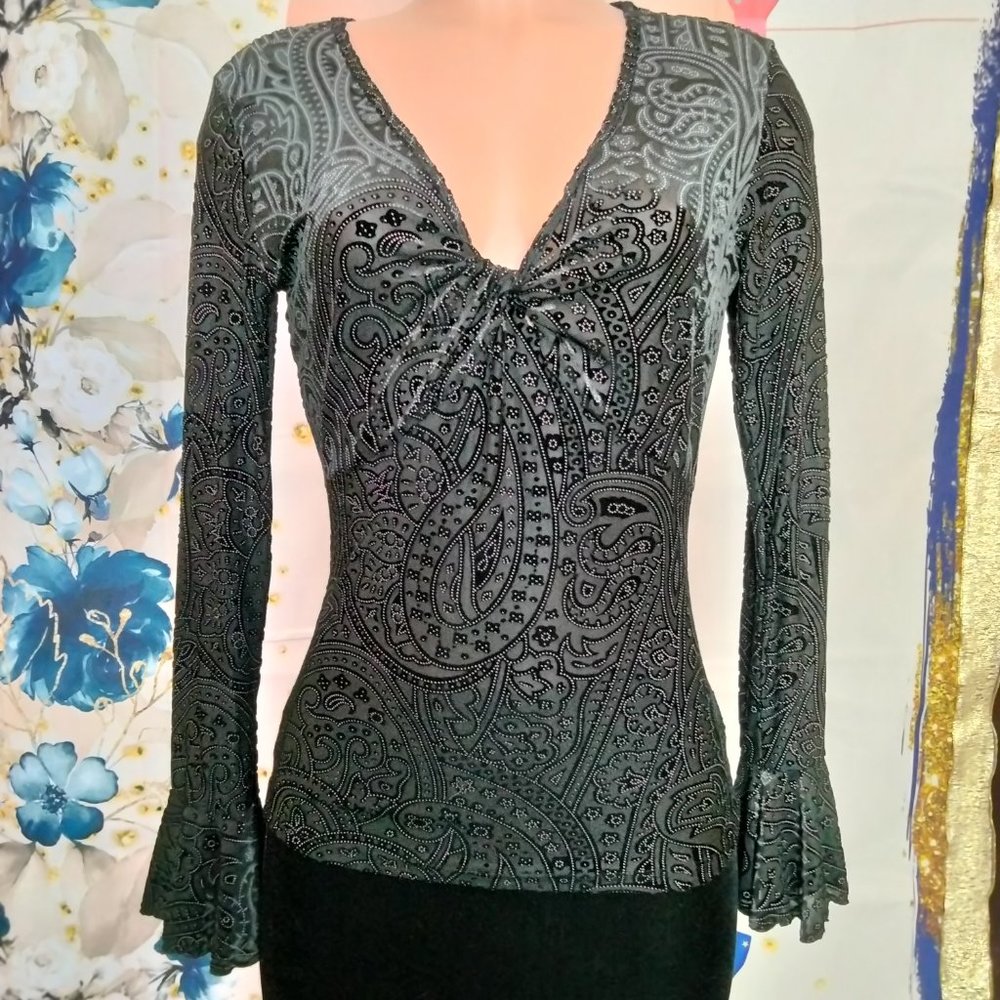 Olivia Paige top Black Burnout Bell sleeves size S - Picture 2 of 10